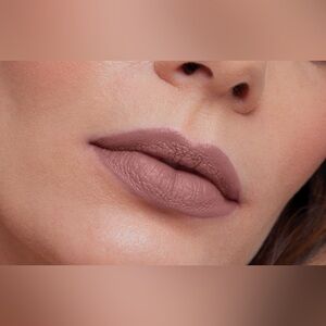 Marykay Matte lipstick ESSENZIALE NUDE